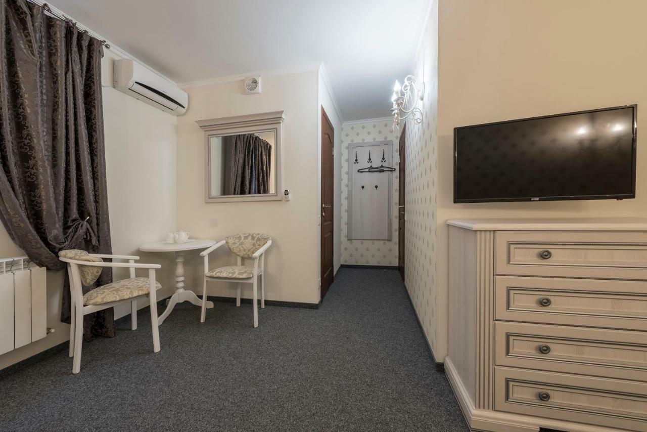 Mini Hotel Ryleev Kharkiv Exterior photo